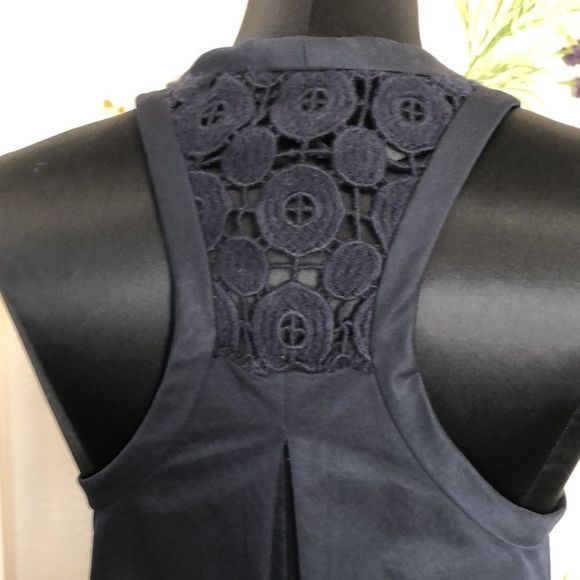 Poleci Crochet Dress - Picture 2 of 9